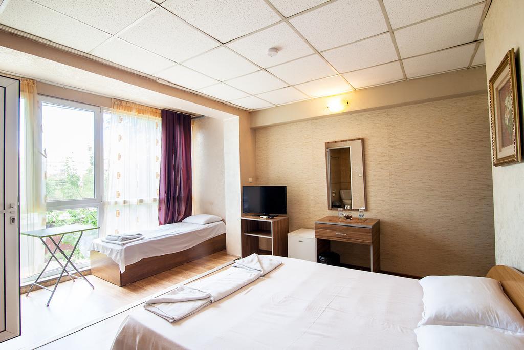 Hotel Zara Rooms Stara Zagora Extérieur photo